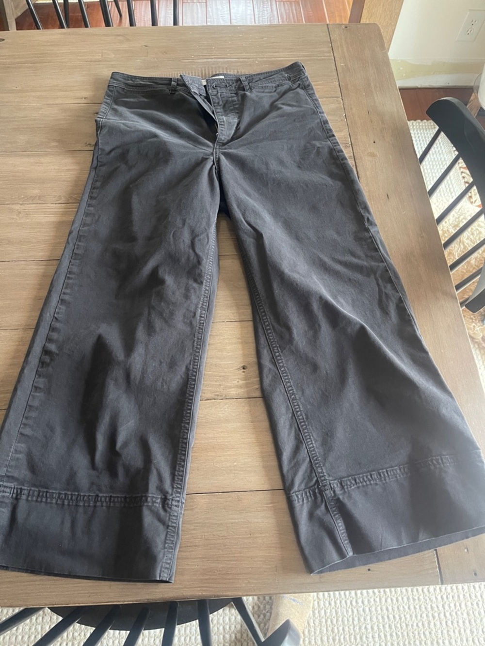 Everlane women’s size 8 Black wide-leg cropped casual Pants